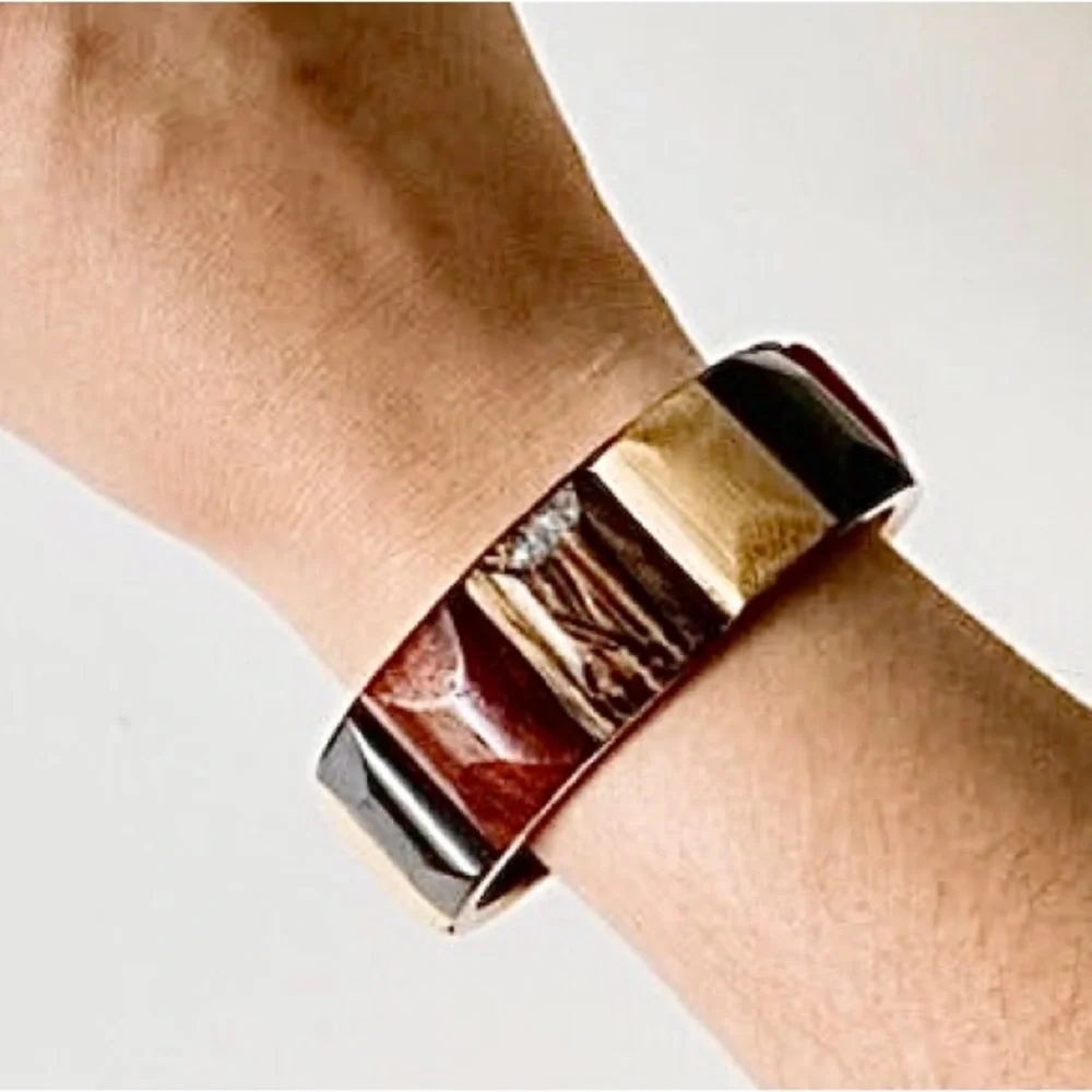 Beautiful Vintage Rustic Carved Wood Rectangle Panel Wide Brass Bangle Bracelet